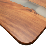 Blat masa lemn masiv nuc cu insertie de rasina epoxidica alb fumuriu margini rotunjite