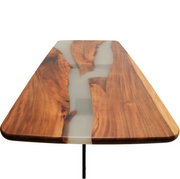 Blat de masa din lemn  masiv de nuc si rasina eoxidica , lucrat manual, unicat Belize.