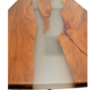 Masa Belize din lemn masiv de nuc si rasina epoxidica  alb fumuriu , unicat